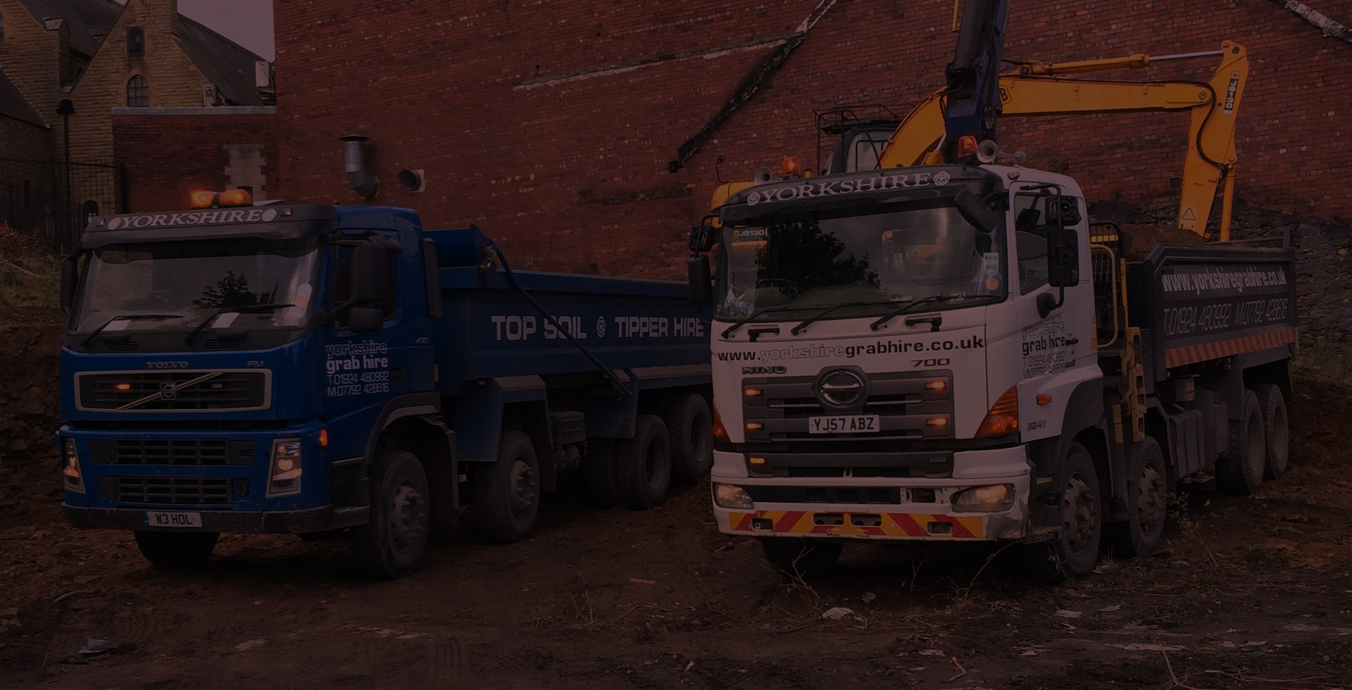 Our staff are highly trained and our Tipper lorries are prompt, reliable and efficient.Our tipper hire trucks are also all operated by highly qualified,<br>
 experienced, reliable and friendly drivers. 